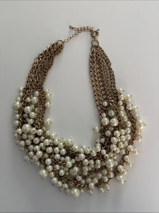 Pearl Cluster Statement Necklace - Gold Tone