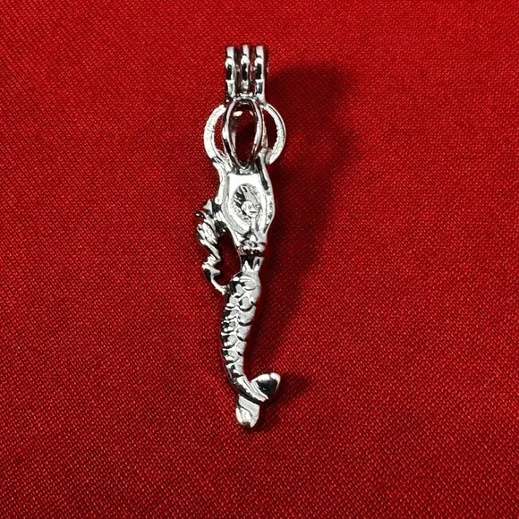 Silver Tone Mermaid Essential Oil Diffuser‎ Pendant