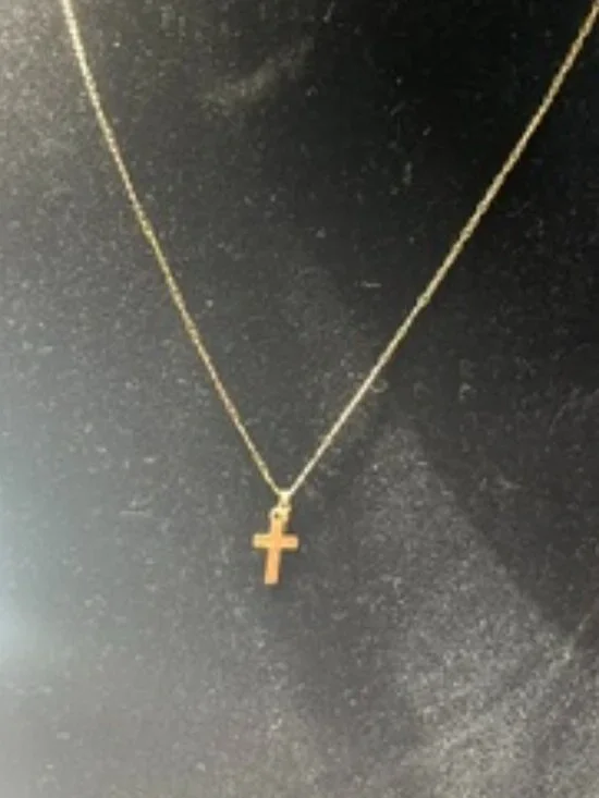 EUC 14K Yellow Gold Diamond Cut Cross Necklace – 14” Child Length