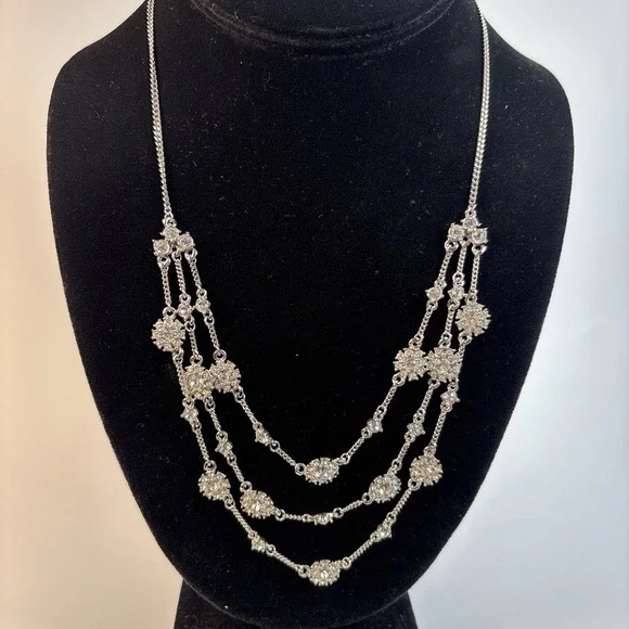 Necklace Rhinestones Multi Strand Delicate Bib Style Givenchy Silver Tone‎ 90s