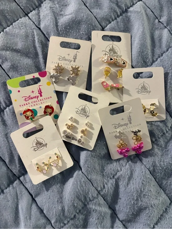 Disney lot Kids' Assorted Stud Earrings - Pink, Gold, Red, White, Green LOOK!