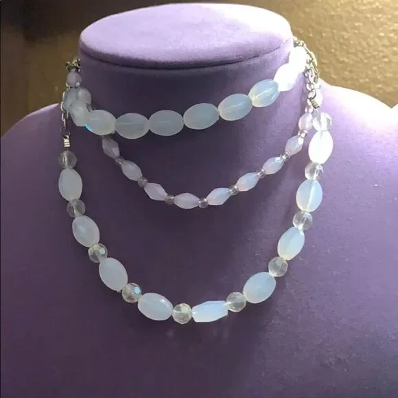 Beaded necklace‎