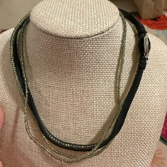 Elegant Black‎ and Gold Beaded Necklace