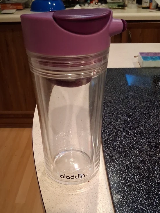 Aladdin Clear Travel Tumbler with Purple Lid With A Basket For Fruit