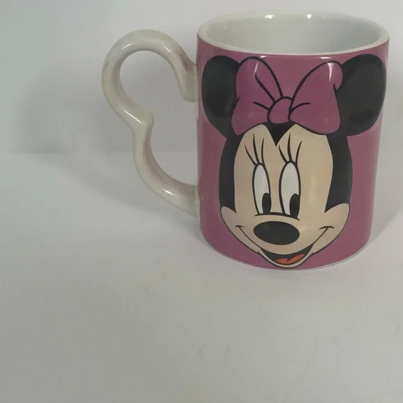 Disney Minnie Mouse Pink‎ and White Mug