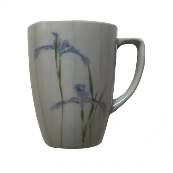 Corelle Coordinates Square Shadow Iris Pastel Purple & Pink Iris Porcelain Mug‎