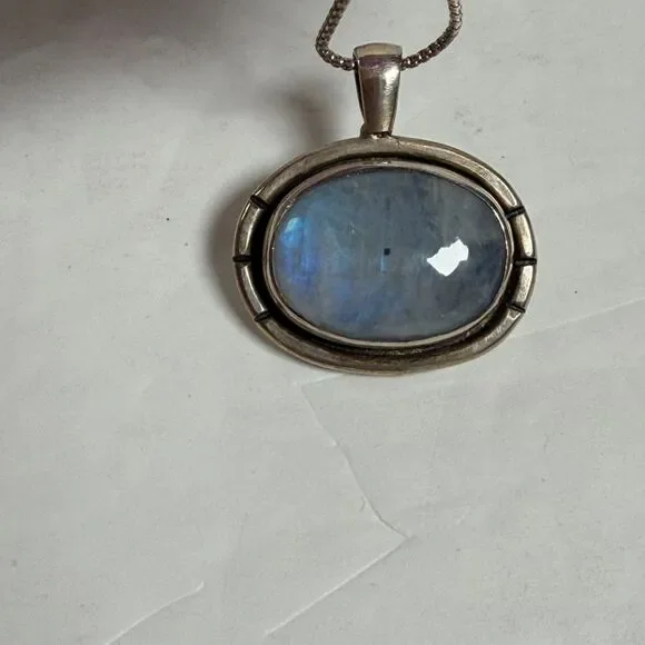 H Rose 925 Sterling Silver Rainbow Moonstone Pendant Necklace 22