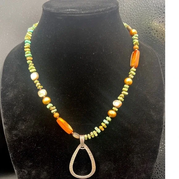 Vintage Silpada Bead Necklace Hammered Hoop‎ Pendant Retired