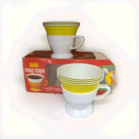 Vtg Solo Cozy Cups in Box 2 Holders 7 Yellow Refill Liners Disposable‎ Coffee