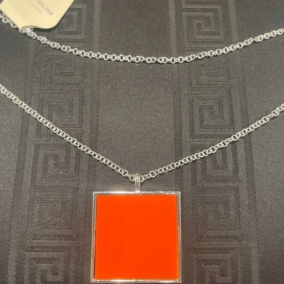 👋 3/$15 Fashion Necklace Orange Square 🟧