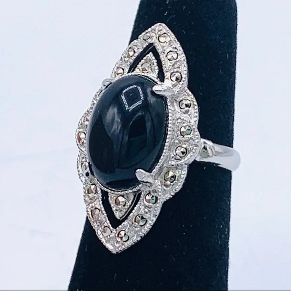 Vintage ring old stock adjustable black silver NOS
