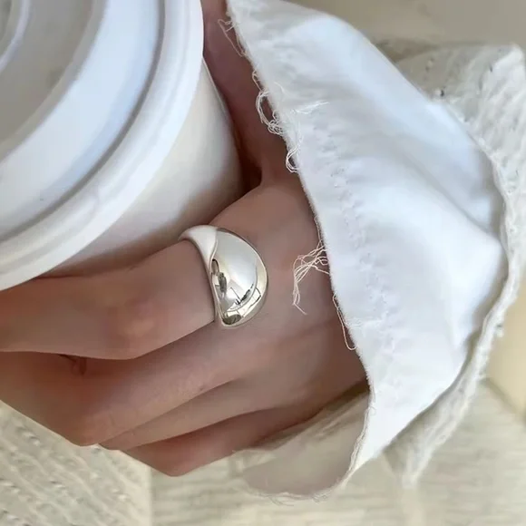 ⚜️ Elegant Silver Dome Ring