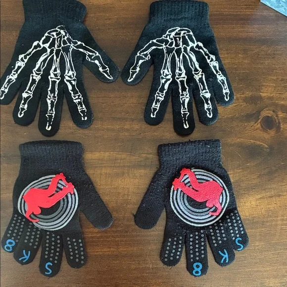 Boys skeleton look and skateboard them knit black gloves bundle of 2