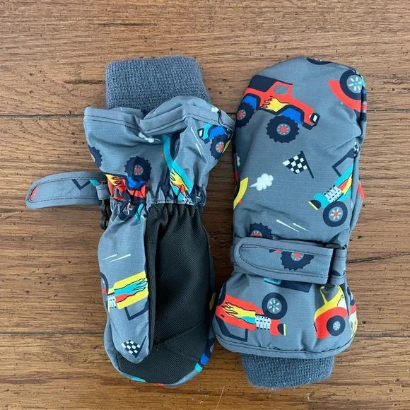 The Children's Place Kids' Colorful Car Print Mittens L 4T/5T