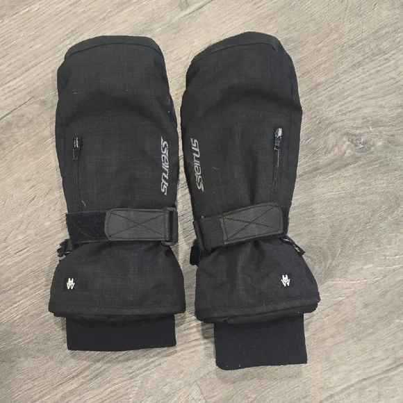 Seirus Black Winter Gloves