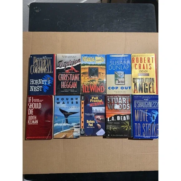 Lot of 10 random‎ murder mystery novel paperback books, various authors B13