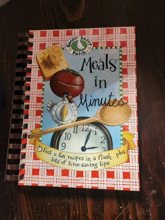 Meals in Minutes Recipe Book - Gooseberry Patch Red Cover