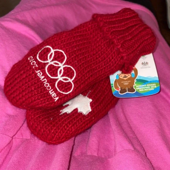 Olympic Red Kids Mittens