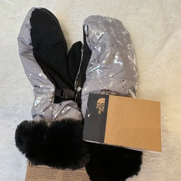 THE NORTH FACE Kids' Mossbud Swirl Mitt NWT Size XL(12-13yrs)