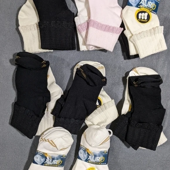 NEW 18 Pair Girls cuff ankle socks size medium 9- 1 1/2 AURO gold‎ toe