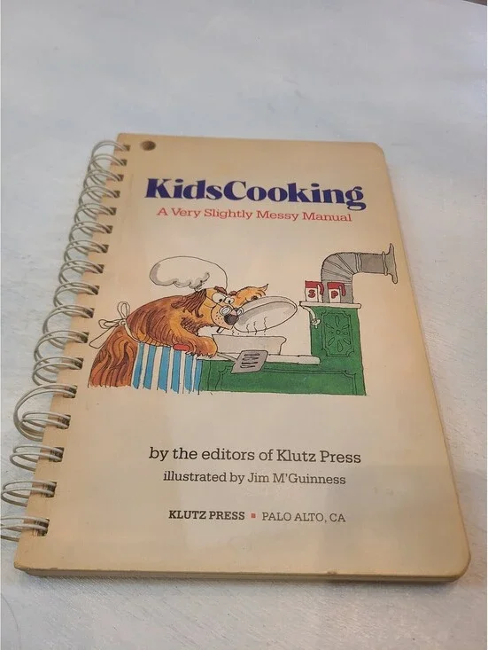 KidsCooking A Very Slightly Messy Manual Vintage 1987 Kids Durable Page Cookbook