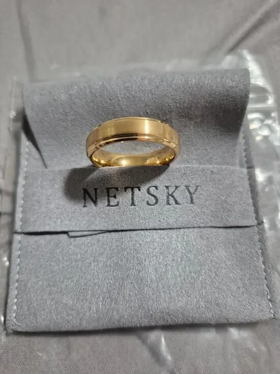 NETSKY Tungsten Carbide Gold Tone Wedding Band Ring Brushed Beveled Size 11 New