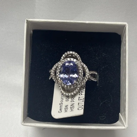 925 Sterling Silver Women's Tanzanite Ring Size 7 New Stunning