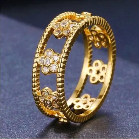Elegant Gold Flower Ring N1089