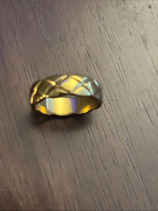 Gold plated Quilted Pattern Women’s Ring - Gold Color , size 9