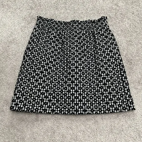 J.Crew Sidewalk Mini Pencil Skirt Womens 00 Black White Geometric Embroidered
