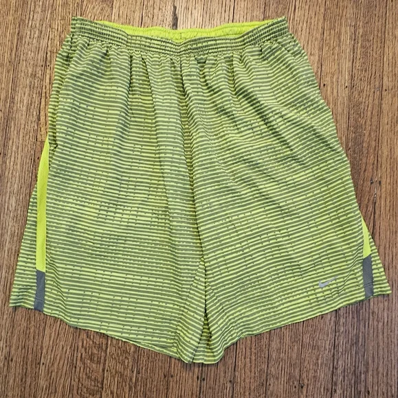 Nike Dry Fit Work Out Short, Fully Lined Size XL