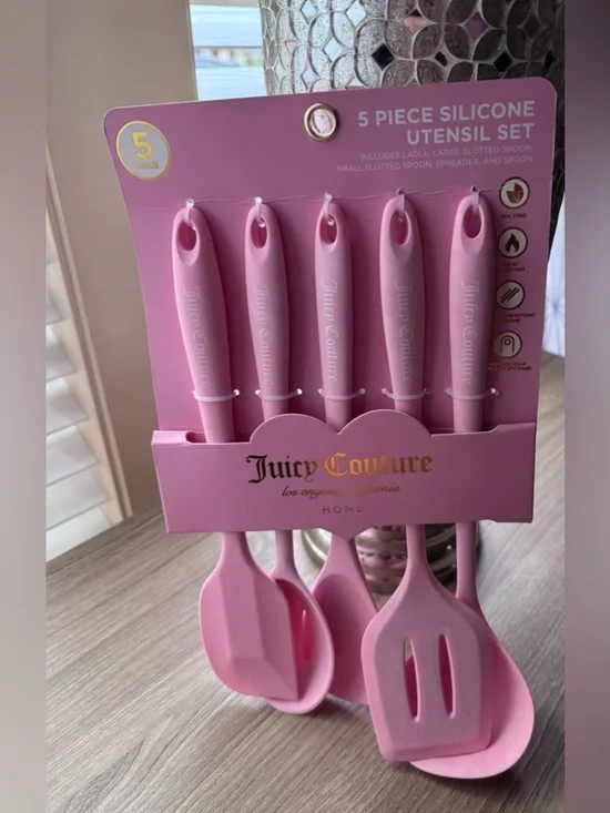 Juicy Couture Pink  Marble Silicone 5-Piece Kitchen Utensil Set
