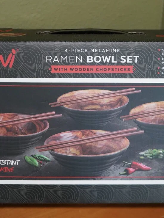 Parini 4 Piece Melamine Ramen Bowl Set with Wooden Chopsticks NEW in Box
