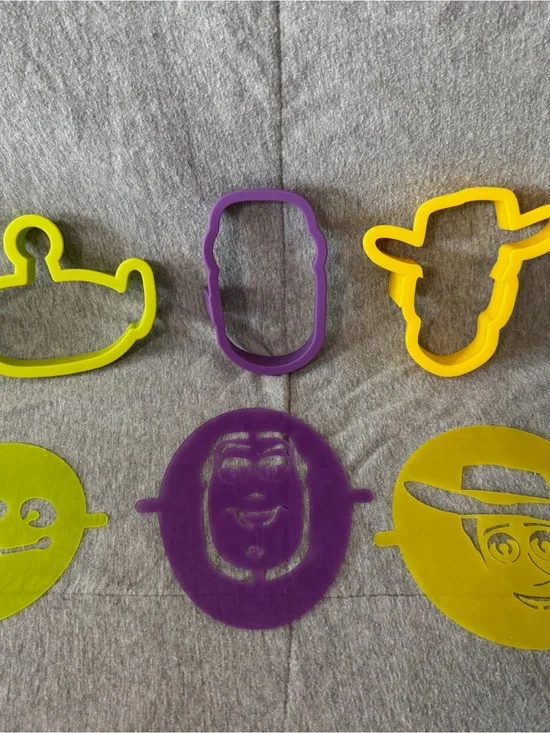 Pampered Chef Toy Story Pancake Silicone Molds- Buzz Woody, & Alien