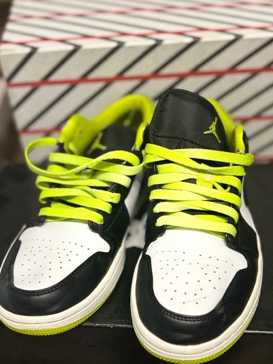 Nike Air Jordan 1 Low 