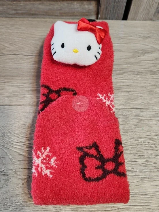 Hello Kitty New red fluffy socks with bow and snowflakes