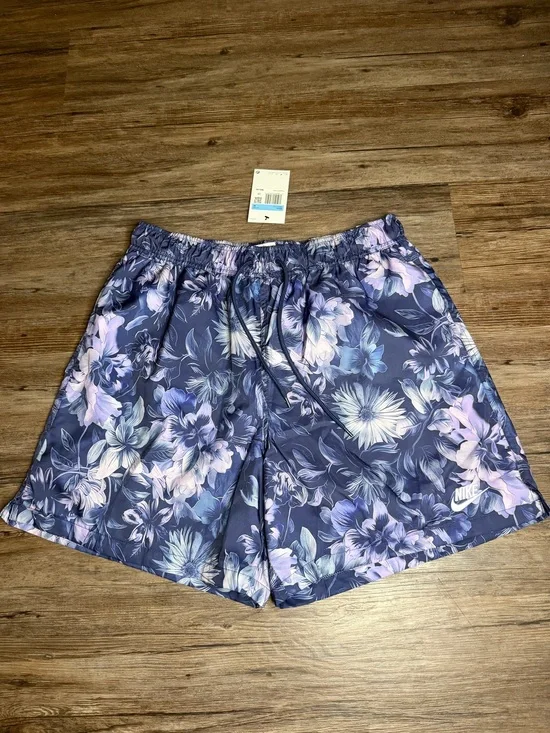 Nike Floral Shorts size m
