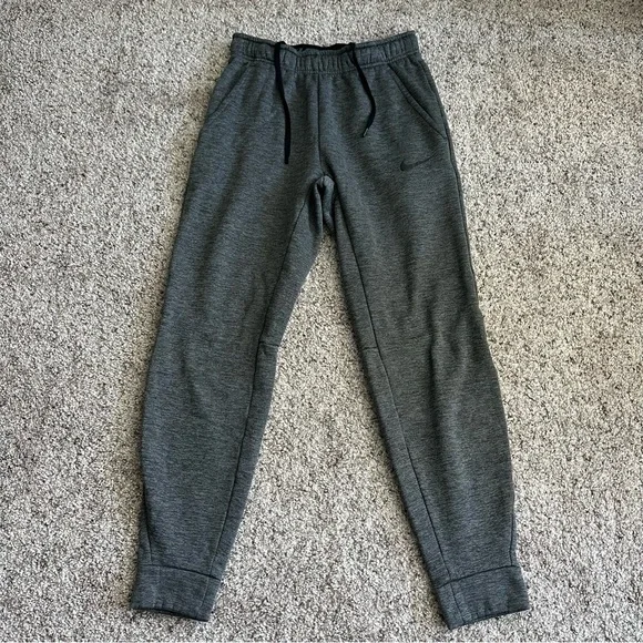 Nike Therma Training Pants Gray Sweatpants Mens Small Drawstring Comfort Pockets
