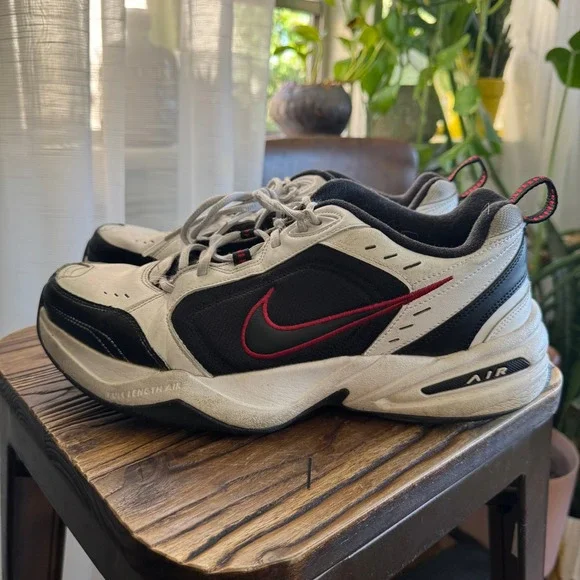 Nike Air Monarch IV Men's White Black Red Athletic Dad‎ Shoes Size 10.5