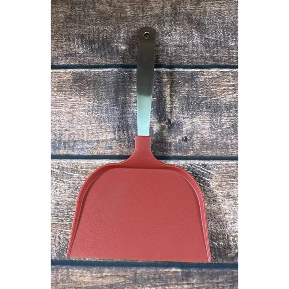 Wilton Red Really Big Cookie Spatula Stainless Steel & Plastic Size 12.7