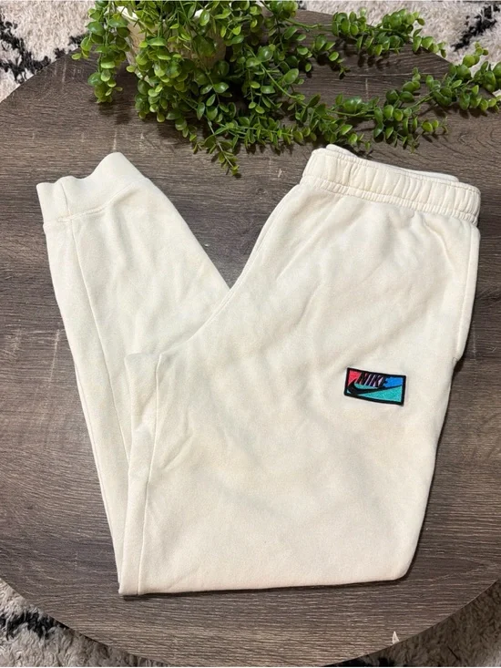 Nike Sportswear Club Fleece Ivory Tan Pants Joggers Men’s Size Medium Tall Cream