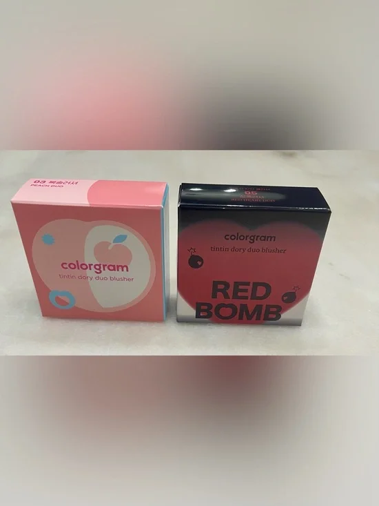 Colorgram Red Bomb Tintin Dory Duo Blush - Red and Pink AND Colorgram Duo Peach