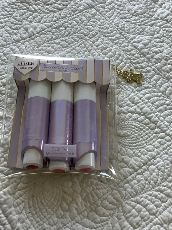 New tarte Kindness Café 3 x Lip & Cheek Stick Set Trio + Charm