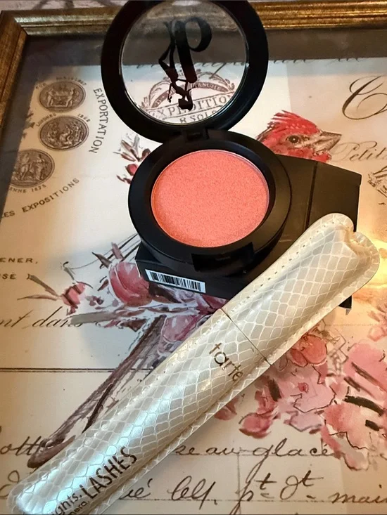 ☀️3 FOR $25 Duo Coral-Pink Blush with Tarte Mascara