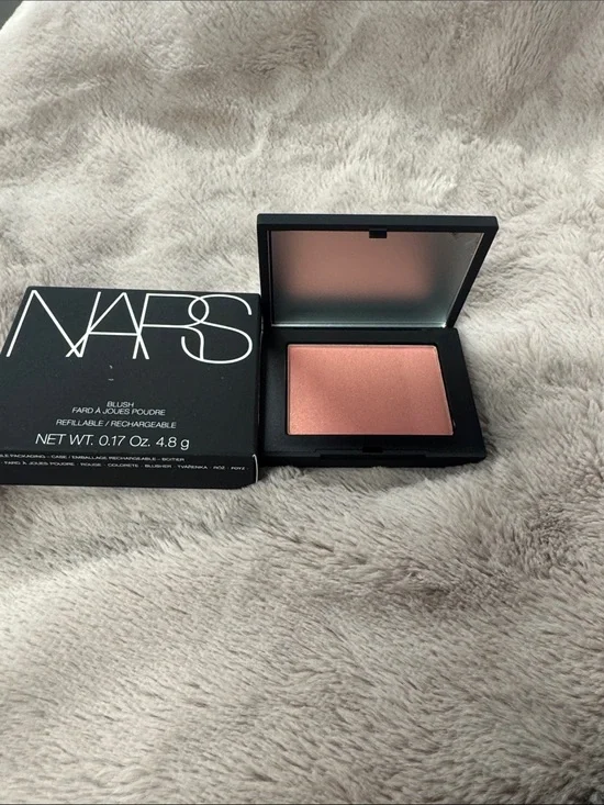 NARS blush in Orgasm