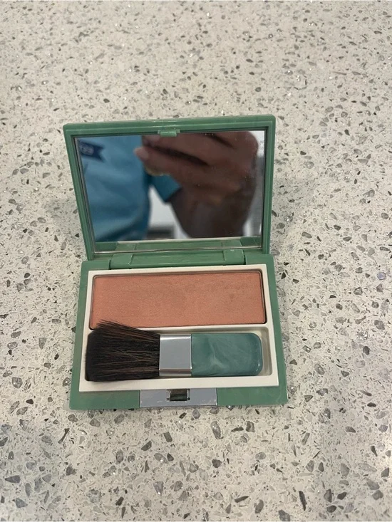 EUC Clinique Pink Powder Blush