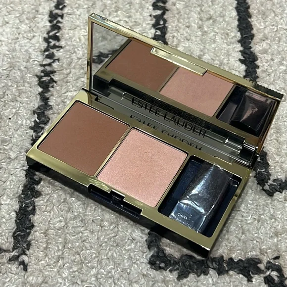 Estée Lauder blush palette