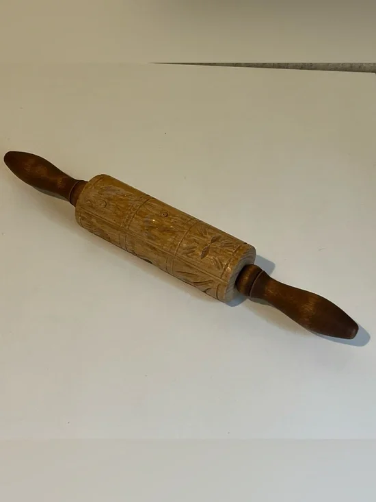 Vintage Wooden Rolling Pin Hand Carved Wood Rustic Primitive Decorative 13.5”