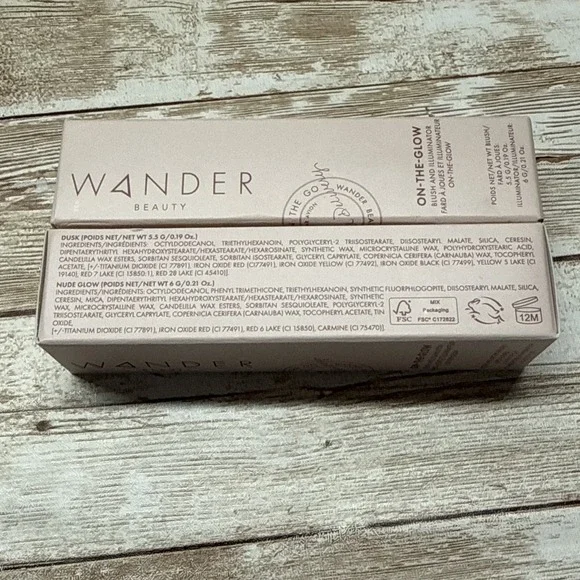 Wander Beauty On The Glow Blush and‎ Illuminator in Dusk /Nude Glow New Boxed