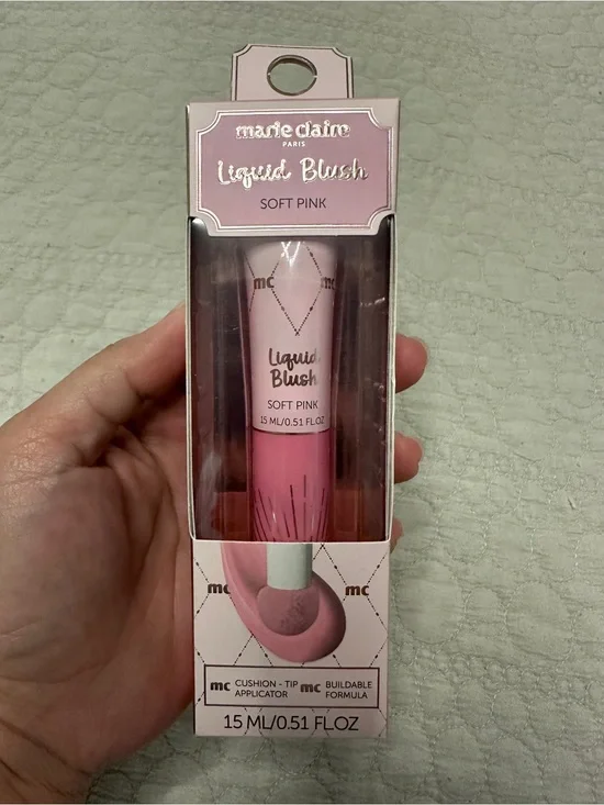 Soft Pink Liquid Blush — Buildable Cushion Applicator